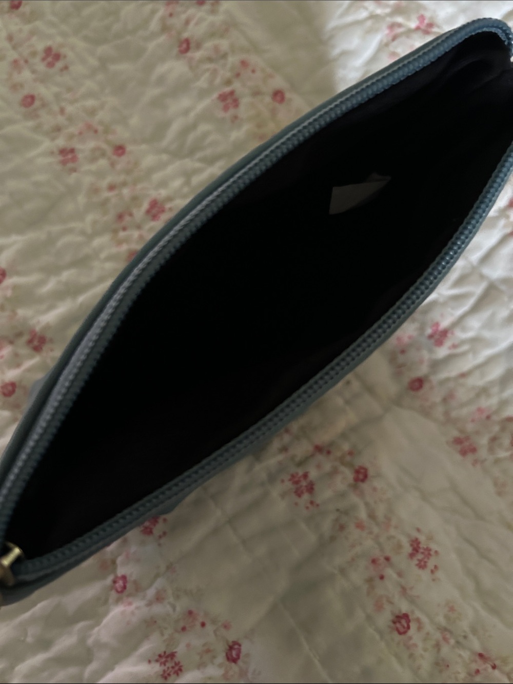 Fable England bee makeup bag / clutch. So cute!! - Picture 4 of 4